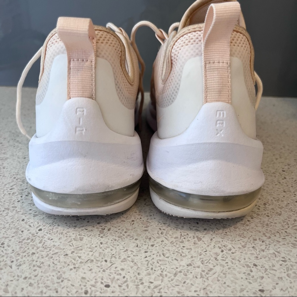 Nike air max sneakers Size UK5.5/EU39: fits AU8 - Picture 4 of 10